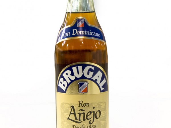 Botella de brugal