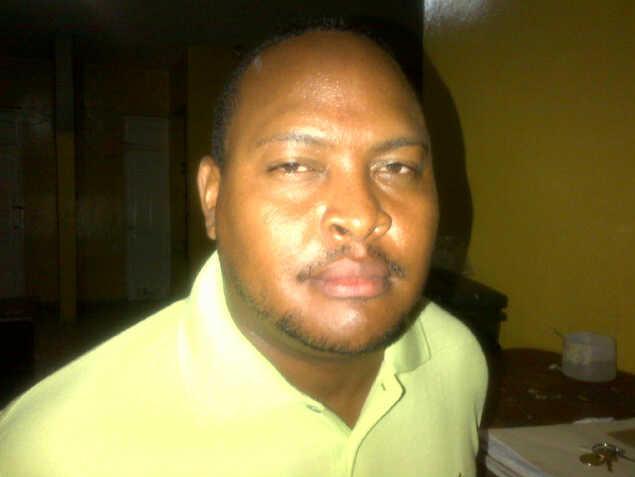 Antonio Santos Acosta 64 millones