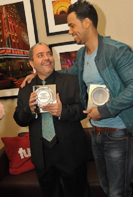 Felix Cabrera y Romeo Santos