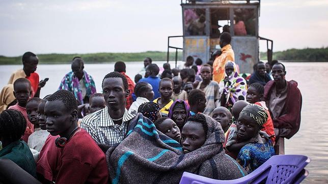 Al-menos-200-personas-se-ahogan-al-huir-en-barco-de-combates-en-Sudan-del-Sur