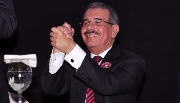 Danilo Medina feliz