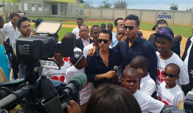 Marc Anthony con Romeo Santos